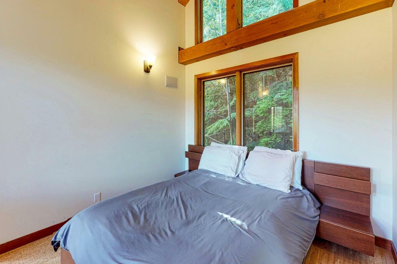 Lake Stevens Woodland Hideaway In The Hillsヴィラ エクステリア 写真