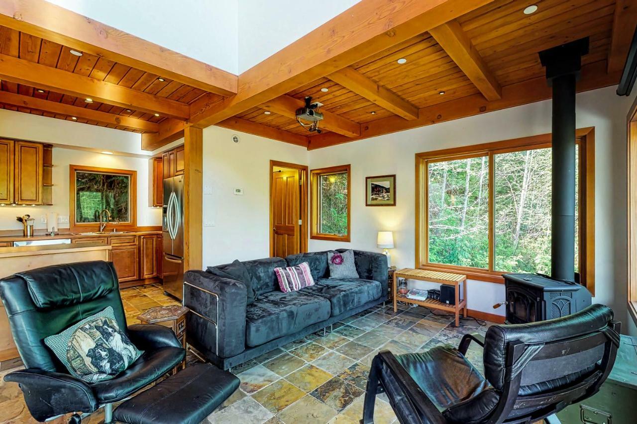 Lake Stevens Woodland Hideaway In The Hillsヴィラ エクステリア 写真