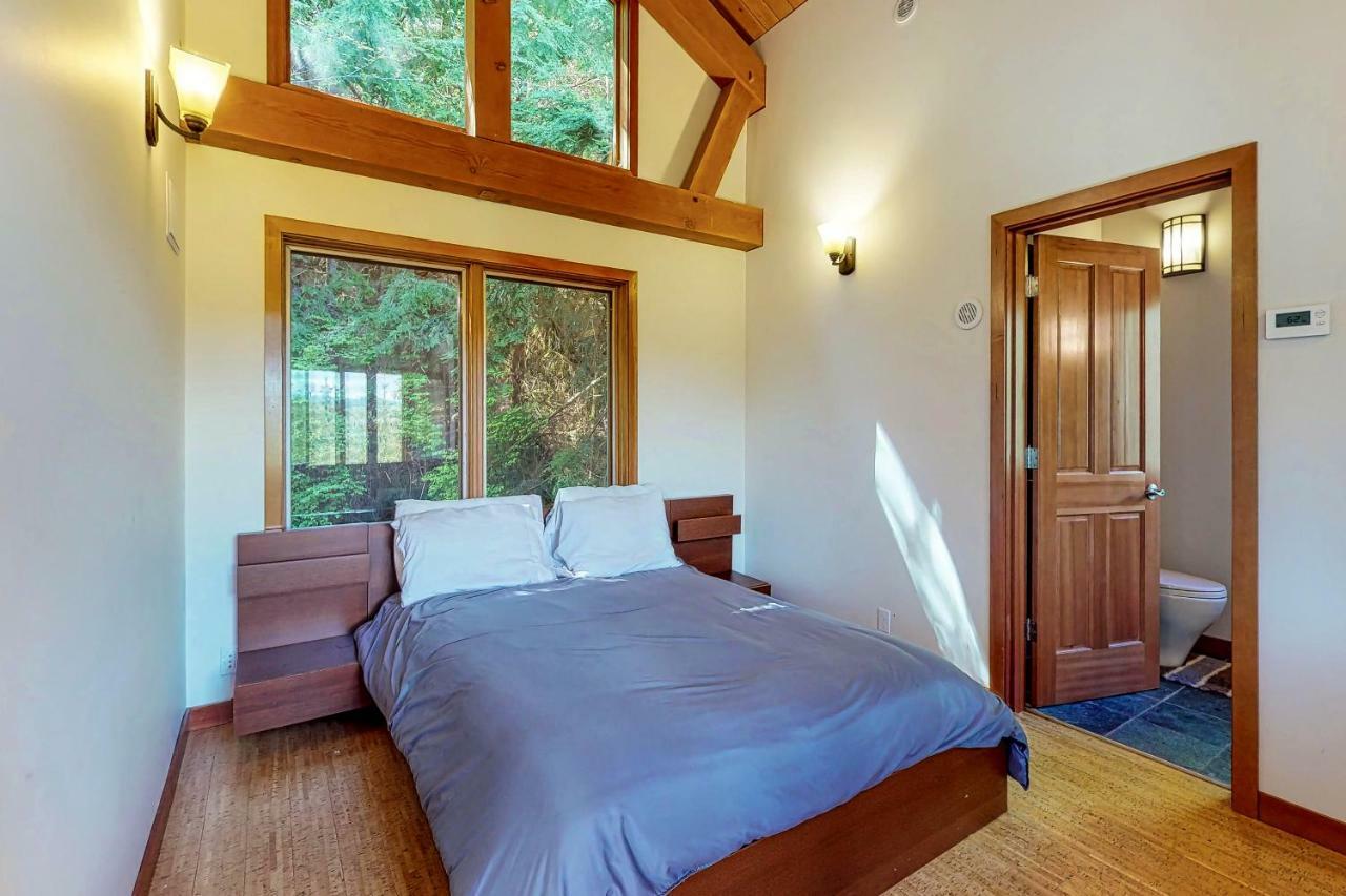 Lake Stevens Woodland Hideaway In The Hillsヴィラ エクステリア 写真