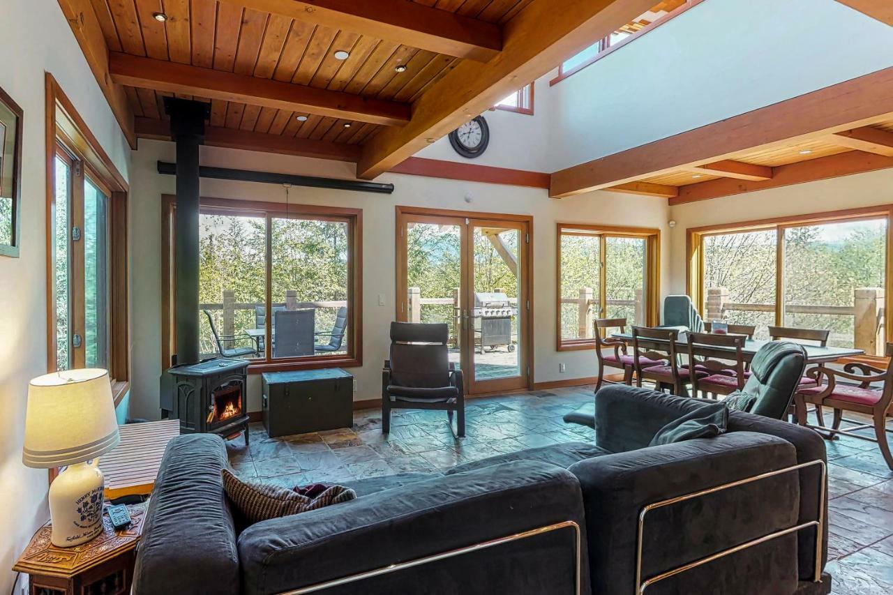 Lake Stevens Woodland Hideaway In The Hillsヴィラ エクステリア 写真